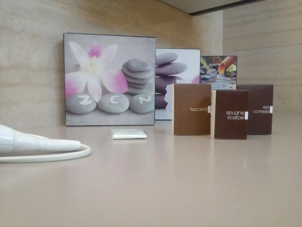 Relais Villa Lezard Lazise Oda ve Kahvaltı Colà