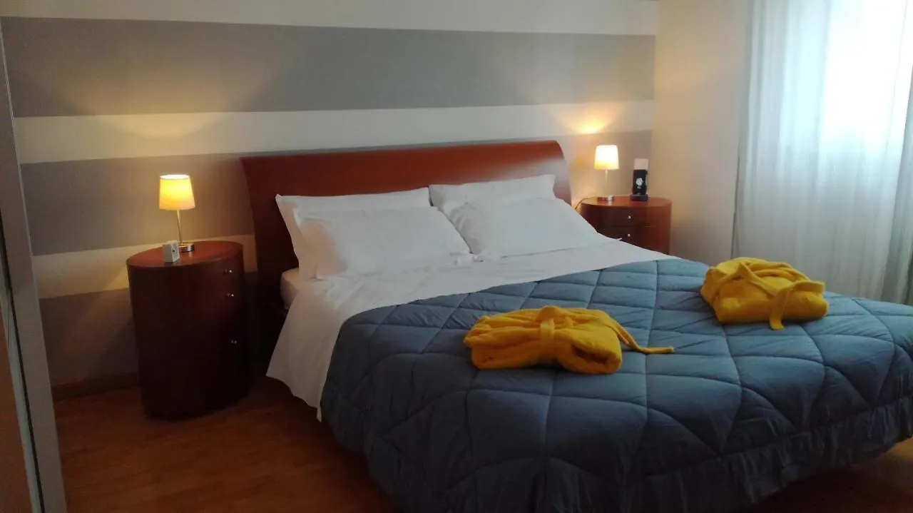 Relais Villa Lezard Lazise Cola (Verona)